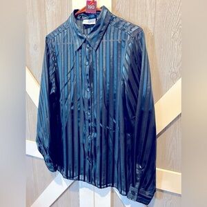 190. Jaclyn Smith Classic Ladies Striped Blouse M